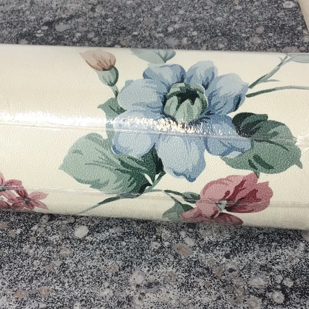 Rose Cream Solid Vinyl Wallpaper Pre-Pasted 3 of 3